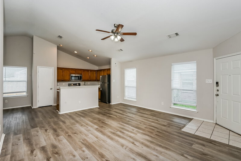 1,830/Mo, 1108 Boxwood Dr Crowley, TX 76036 Living Room View 2