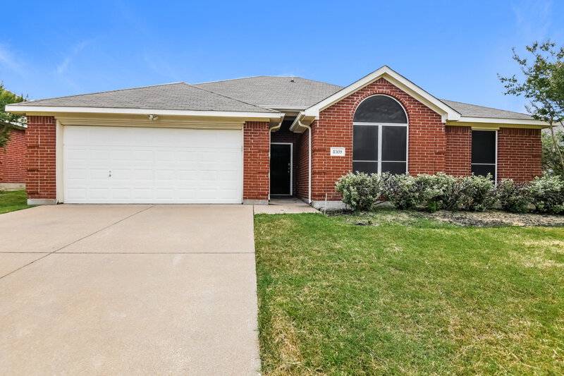 2,180/Mo, 8509 Saffron Dr Fort Worth, TX 76123 External View