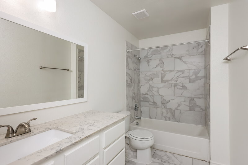 3,630/Mo, 1330 Flagstone Cedar Hill, TX 75104 Bathroom View