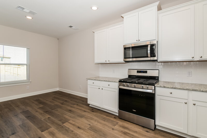2,140/Mo, 1300 Princeton Hts Princeton, TX 75407 Kitchen View 3