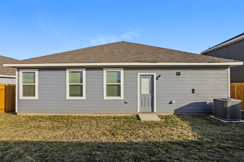 1,990/Mo, 9624 Teton Vista Dr Fort Worth, TX 76140 Rear View 2