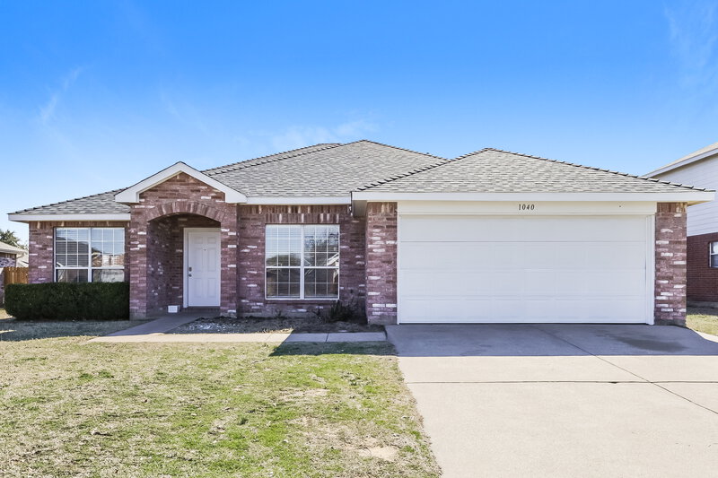 2,575/Mo, 1040 Winding Creek Dr Cedar Hill, TX 75104 External View