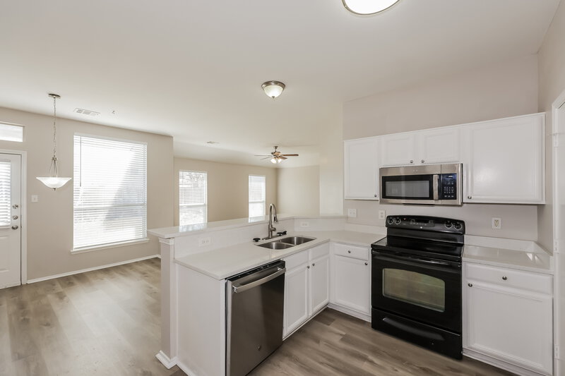 2,575/Mo, 1040 Winding Creek Dr Cedar Hill, TX 75104 Kitchen View 2