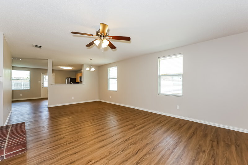 2,095/Mo, 3068 Misty Ridge Ln Rockwall, TX 75032 Living Room View 2
