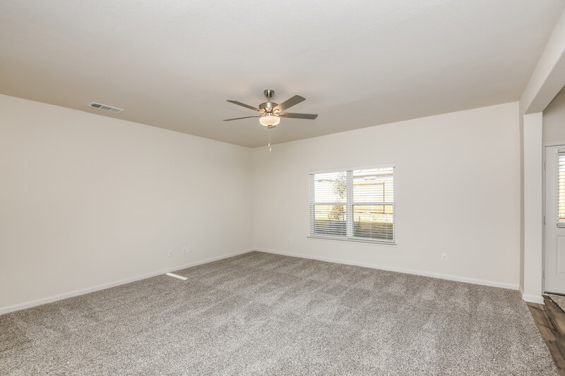 2,370/Mo, 1317 Niagara Dr Fort Worth, TX 76140 Living Room View 2