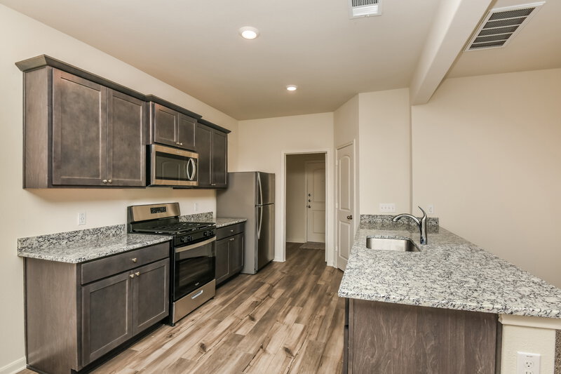 2,370/Mo, 1317 Niagara Dr Fort Worth, TX 76140 Kitchen View