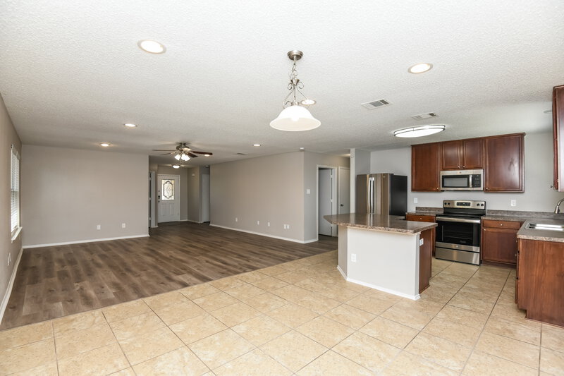 2,050/Mo, 516 Tweeter Dr Fort Worth, TX 76108 Dining Room View