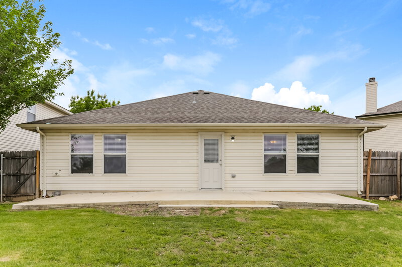 2,220/Mo, 14108 Sierra Vista Way Haslet, TX 76052 Rear View