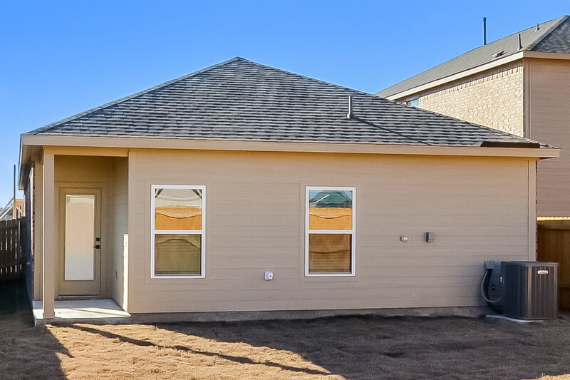 2,085/Mo, 1220 Princeton Hts Princeton, TX 75407 Rear View 2