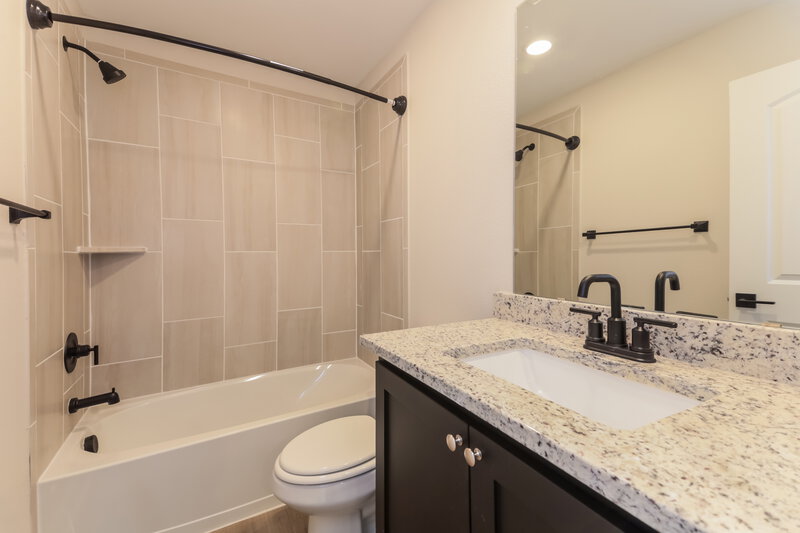 2,150/Mo, 1200 Princeton Hts Princeton, TX 75407 Bathroom View