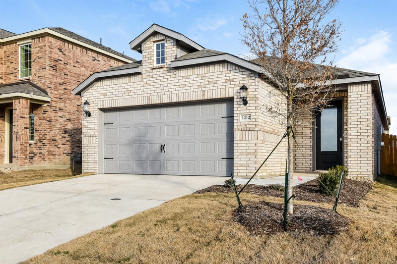 2,105/Mo, 1212 Princeton Hts Princeton, TX 75407 Front View