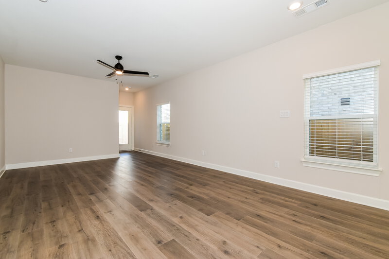 2,105/Mo, 1212 Princeton Hts Princeton, TX 75407 Living Room View