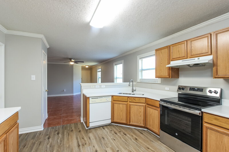 2,185/Mo, 4812 Waterford Dr Fort Worth, TX 76179 Kitchen View