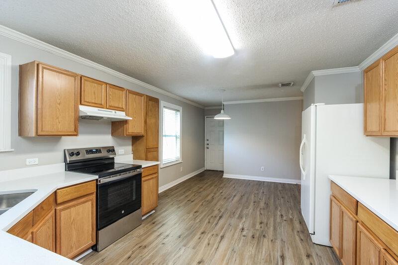 2,185/Mo, 4812 Waterford Dr Fort Worth, TX 76179 Kitchen View 2