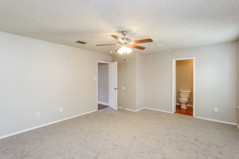 2,185/Mo, 4812 Waterford Dr Fort Worth, TX 76179 Main Bedroom View 2