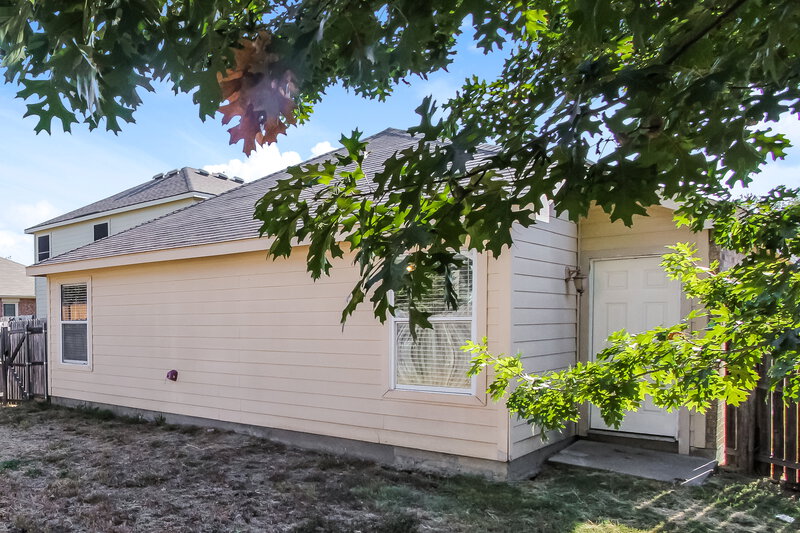 2,185/Mo, 4812 Waterford Dr Fort Worth, TX 76179 Rear View