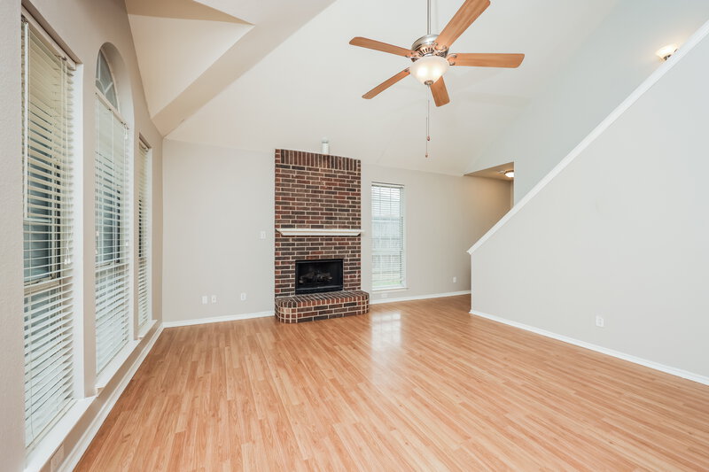 2,480/Mo, 1453 Ridgecreek Dr Lewisville, TX 75067 Living Room View