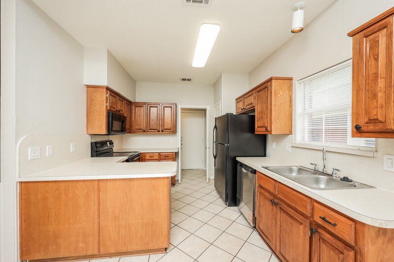 2,480/Mo, 1453 Ridgecreek Dr Lewisville, TX 75067 Kitchen View