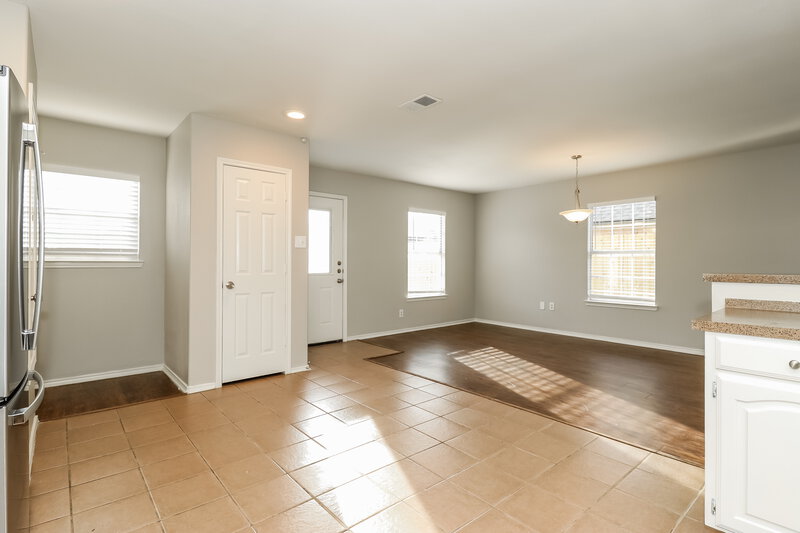 2,435/Mo, 2984 Thames Trl Fort Worth, TX 76118 Kitchen View