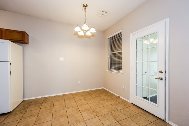 2,280/Mo, 10005 Blue Bell Dr Fort Worth, TX 76108 Dining Room View