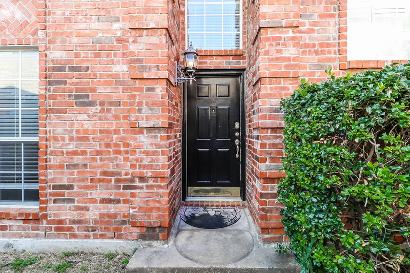 2,050/Mo, 18930 Ravenglen Ct Dallas, TX 75287 External View