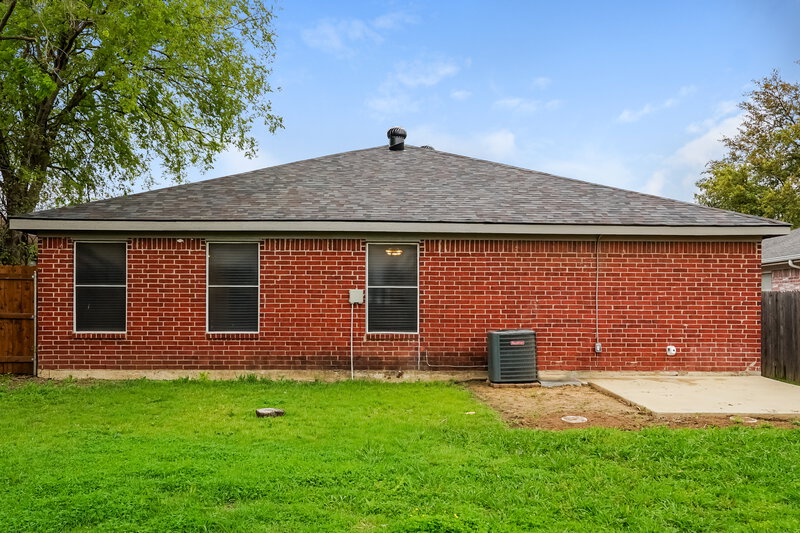 1,755/Mo, 8037 Cannonwood Dr Fort Worth, TX 76137 Rear View 2