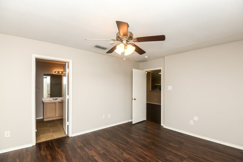 2,730/Mo, 6371 Riverwater Trl Fort Worth, TX 76179 Main Bedroom View