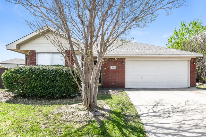 1,900/Mo, 10413 Fossil Hill Dr Fort Worth, TX 76131 External View