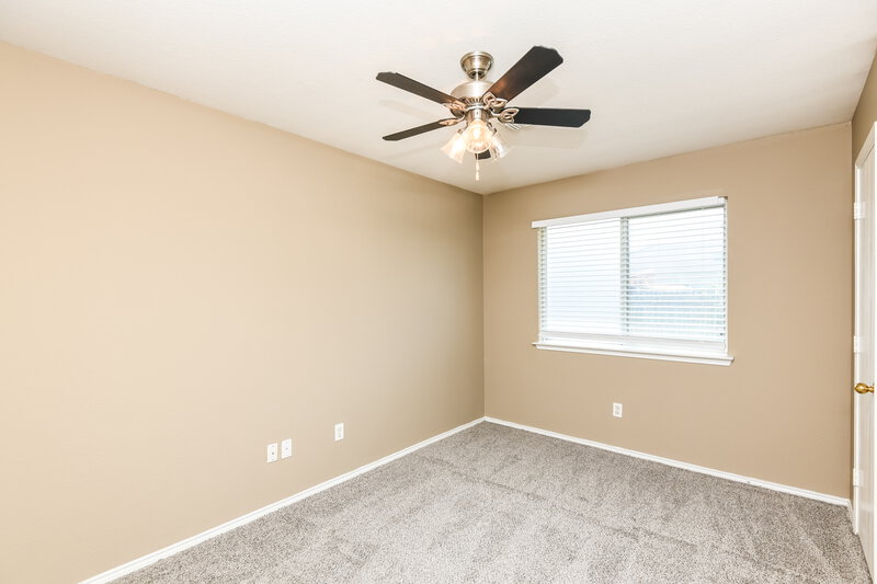 1,900/Mo, 10413 Fossil Hill Dr Fort Worth, TX 76131 Bedroom View
