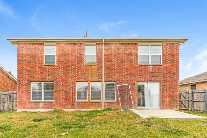 2,510/Mo, 5308 Yampa Trl Watauga, TX 76137 Rear View