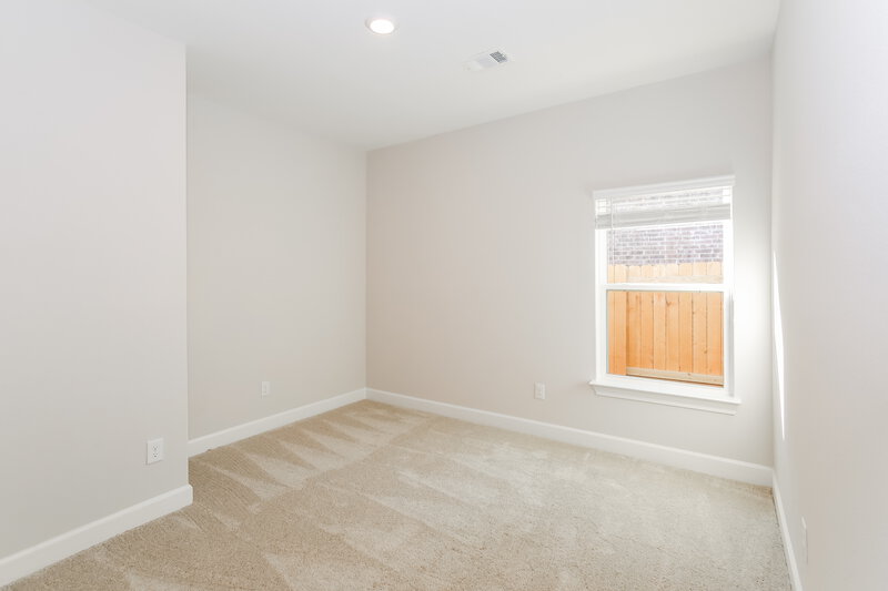 1,945/Mo, 1106 Princeton Hts Princeton, TX 75407 Bedroom View