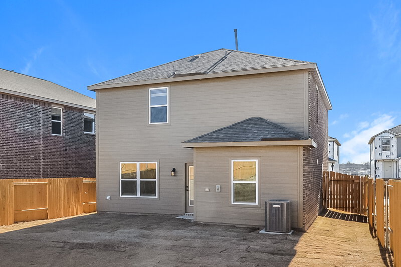 1,790/Mo, 1102 Princeton Hts Princeton, TX 75407 Rear View