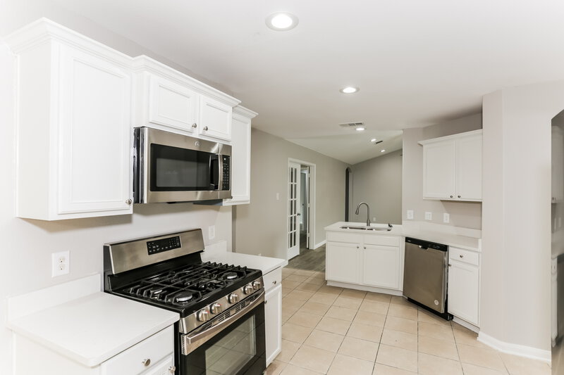 1,980/Mo, 10041 Silent Hollow Dr Fort Worth, TX 76140 Kitchen View