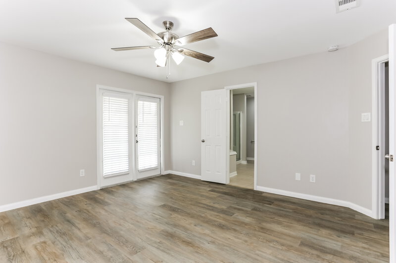 1,980/Mo, 10041 Silent Hollow Dr Fort Worth, TX 76140 Main Bedroom View