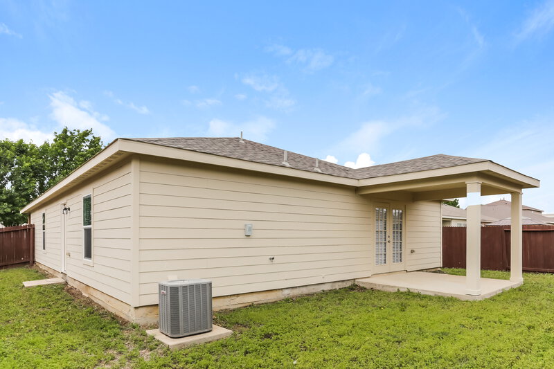 1,980/Mo, 10041 Silent Hollow Dr Fort Worth, TX 76140 Rear View 2