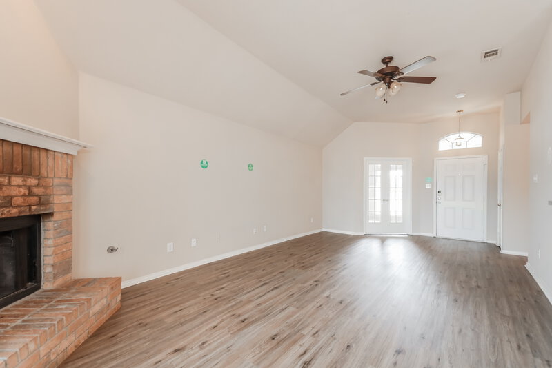2,275/Mo, 181 Pinion Ln Rockwall, TX 75032 Living Room View 3