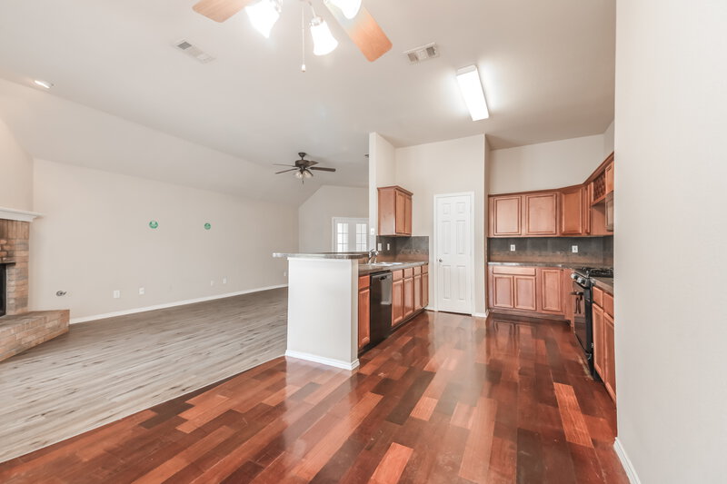 2,275/Mo, 181 Pinion Ln Rockwall, TX 75032 Kitchen View