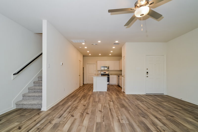 2,690/Mo, 218 Marsh Ln Princeton, TX 75407 Living Room View 2