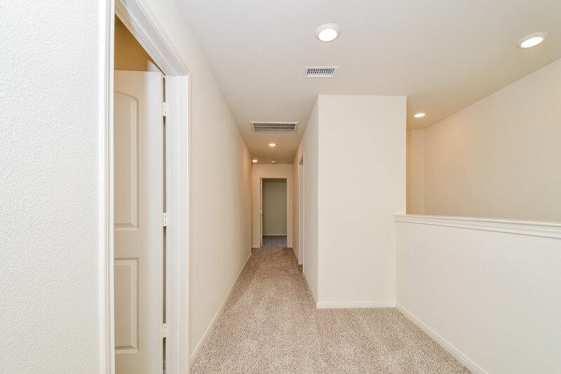 2,690/Mo, 218 Marsh Ln Princeton, TX 75407 Loft View