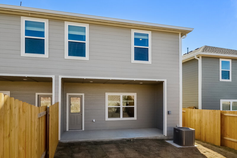 2,690/Mo, 218 Marsh Ln Princeton, TX 75407 Rear View 2