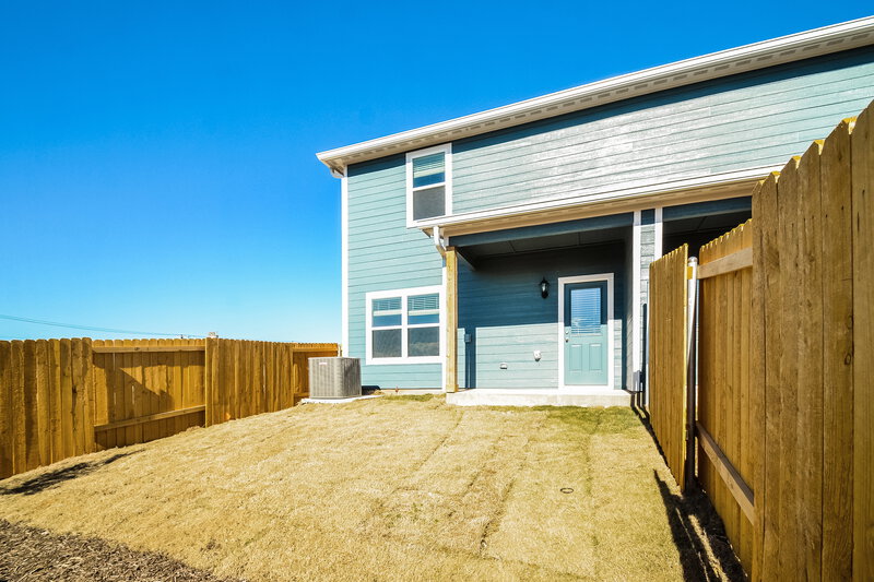 1,895/Mo, 211 Marsh Ln Princeton, TX 75407 Rear View