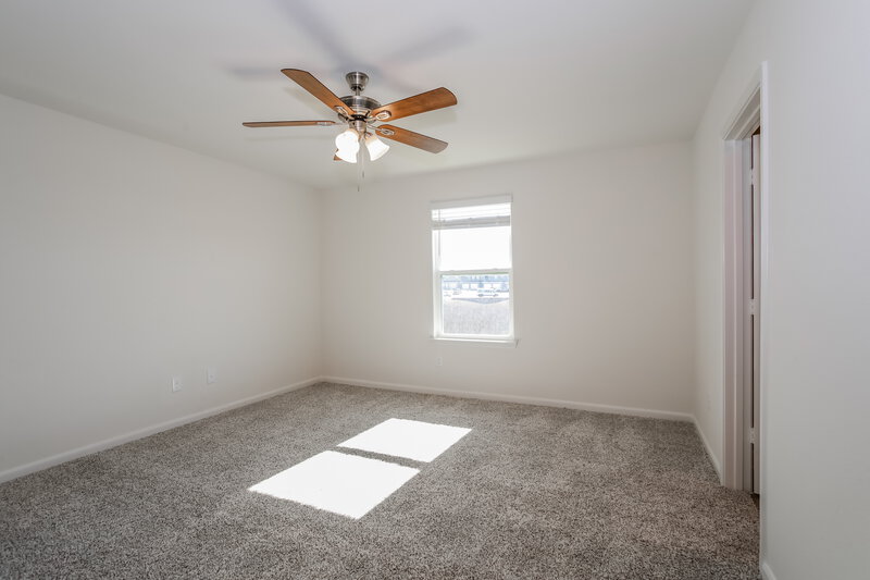 1,980/Mo, 213 Marsh Ln Princeton, TX 75407 Main Bedroom View