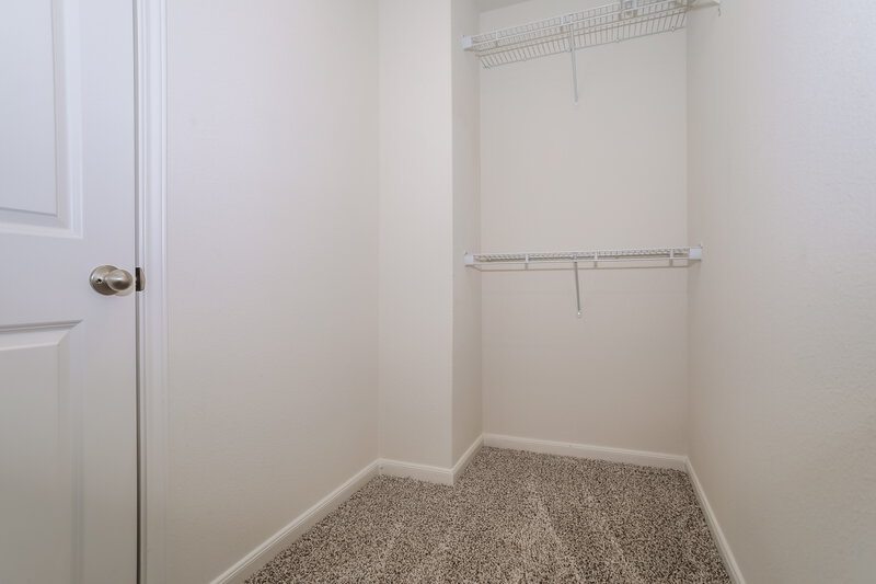 1,980/Mo, 213 Marsh Ln Princeton, TX 75407 Walk In Closet View