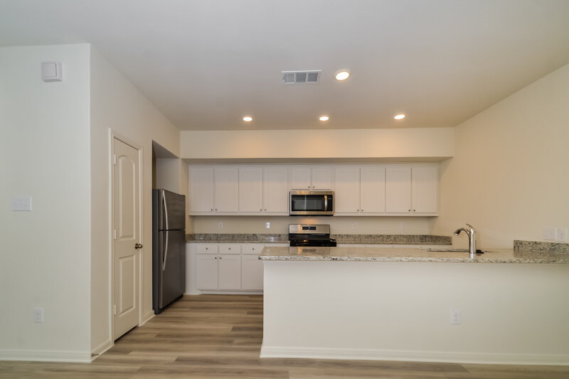 1,850/Mo, 210 Marsh Ln Princeton, TX 75407 Kitchen View