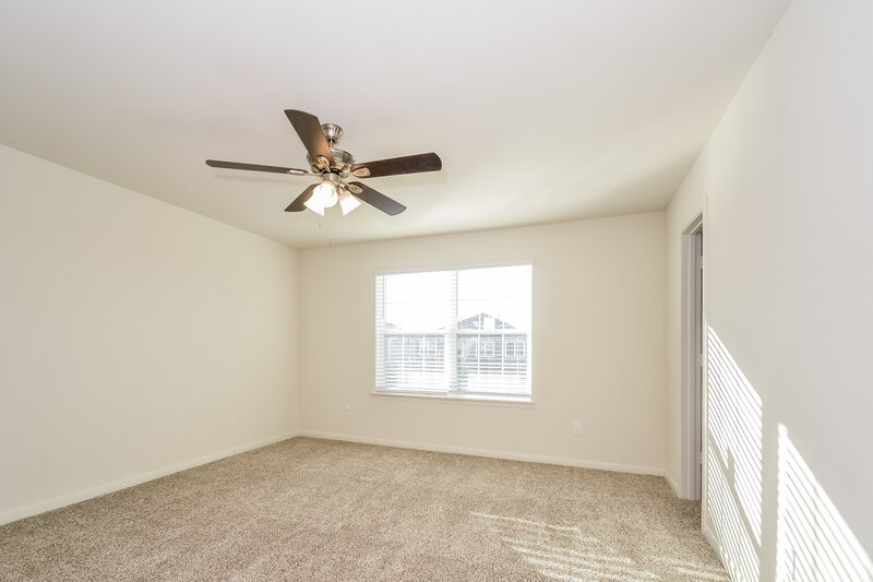 1,850/Mo, 210 Marsh Ln Princeton, TX 75407 Main Bedroom View