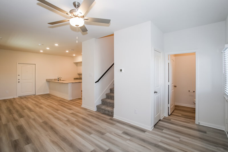 1,735/Mo, 212 Marsh Ln Princeton, TX 75407 Living Room View