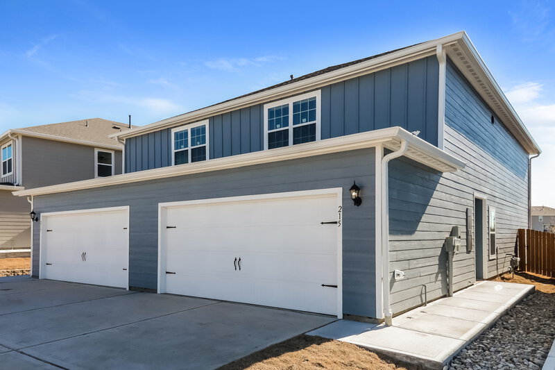1,735/Mo, 215 Marsh Ln Princeton, TX 75407 Front View