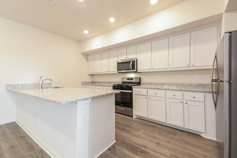 1,735/Mo, 215 Marsh Ln Princeton, TX 75407 Kitchen View