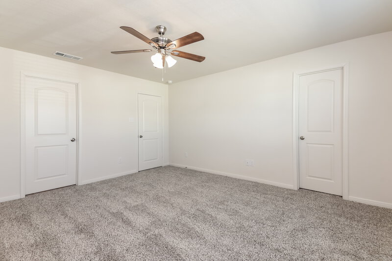 1,735/Mo, 215 Marsh Ln Princeton, TX 75407 Main Bedroom View 2
