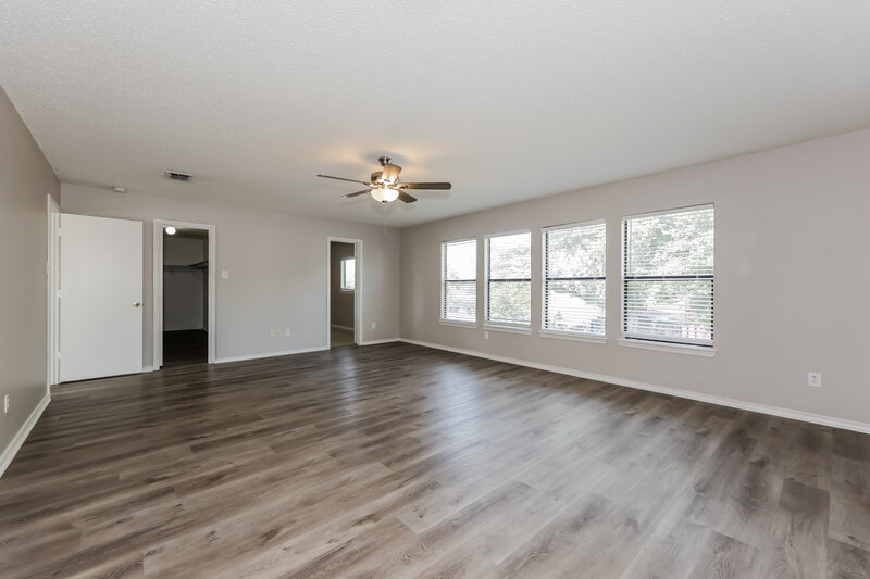 2,570/Mo, 2101 Delaford Dr Arlington, TX 76002 Main Bedroom View